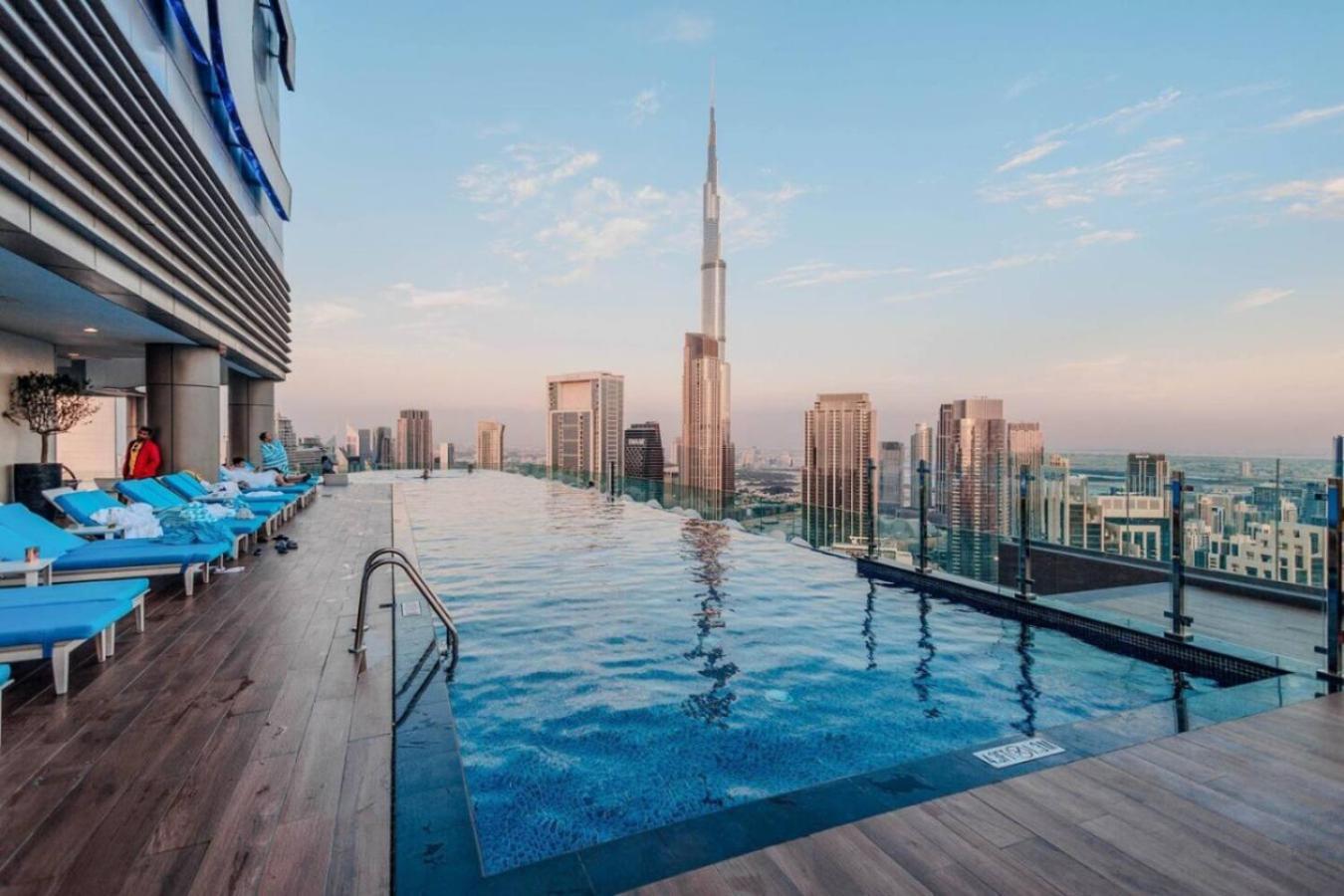 Stunning 1bhk In Prime Location 5 Star Amenities Dubai